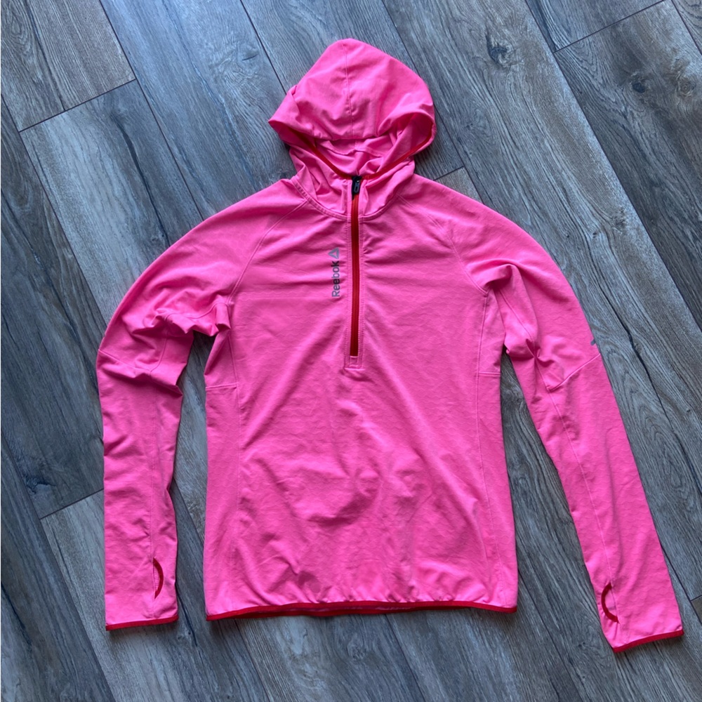 Reebok top